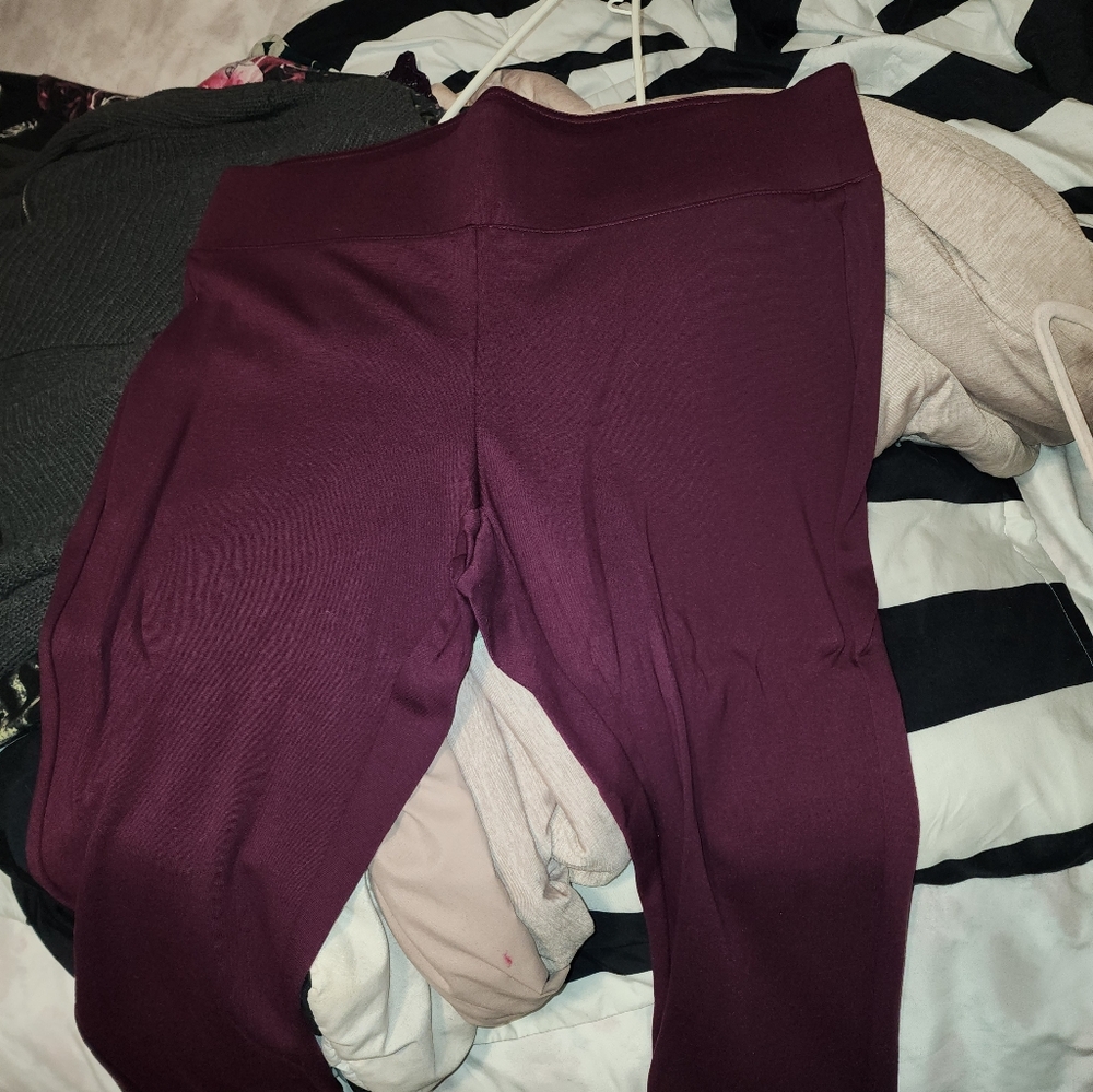 Plum Leggings
